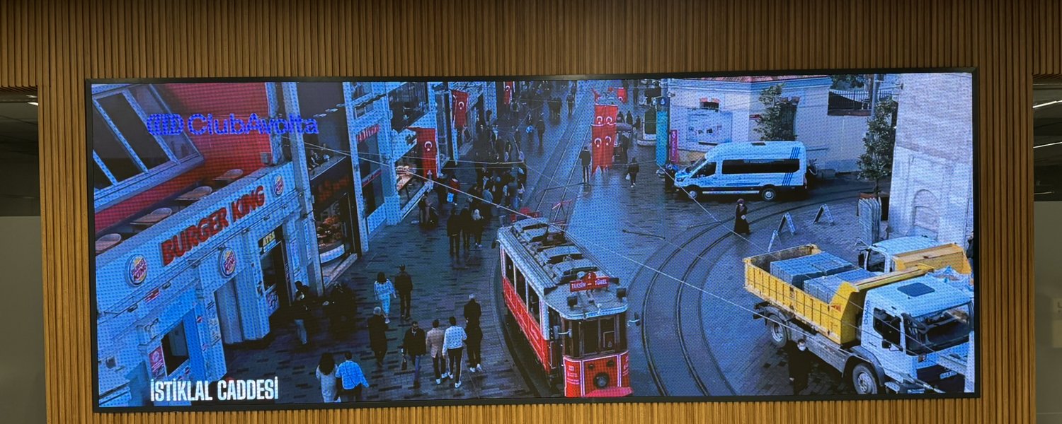 YEB TEKNİK tarafından kurulan iç mekan LED ekran