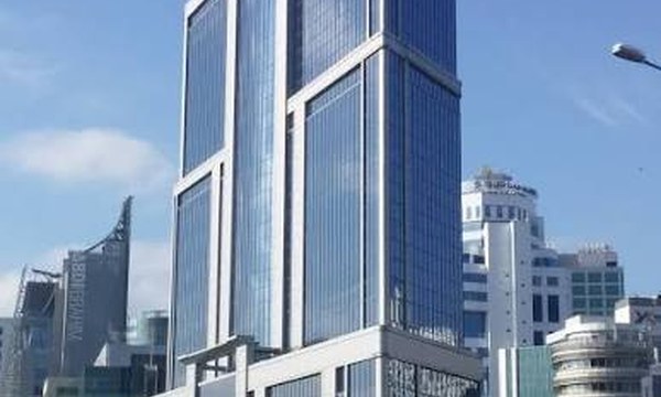 Park Plaza logosu